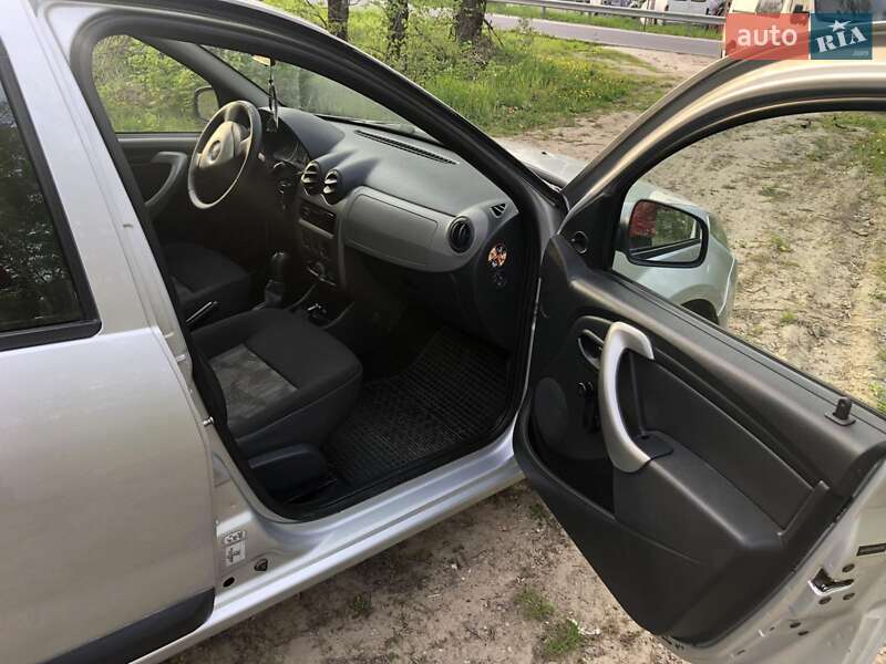 Хетчбек Dacia Sandero 2009 в Тернополі