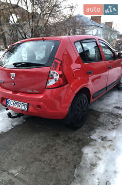 Хэтчбек Dacia Sandero 2009 в Сокале
