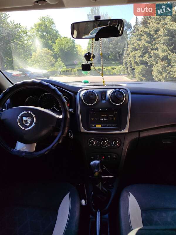 Хетчбек Dacia Sandero 2014 в Одесі