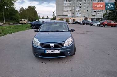 Хэтчбек Dacia Sandero 2009 в Львове