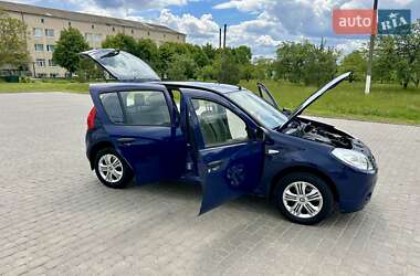 Хетчбек Dacia Sandero 2009 в Теплику