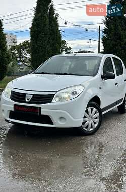 Хэтчбек Dacia Sandero 2009 в Сумах