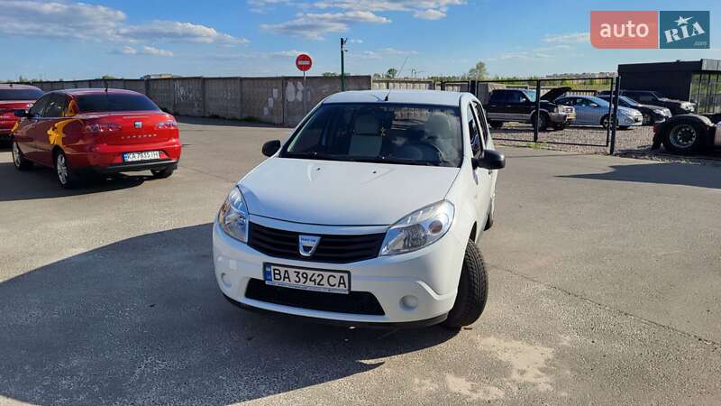 Dacia Sandero 2010