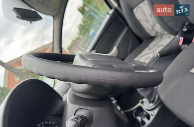Хетчбек Dacia Sandero 2009 в 