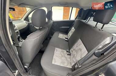 Хэтчбек Dacia Sandero 2009 в 