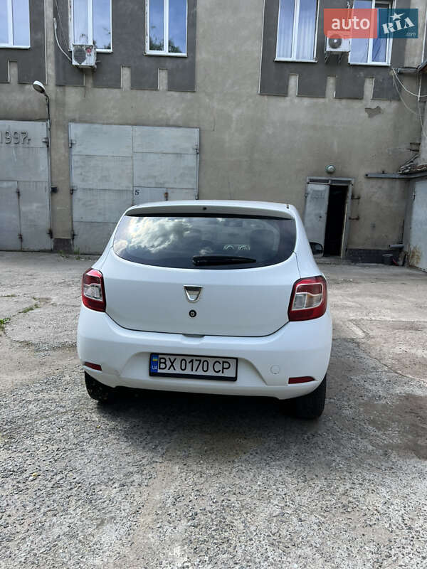 Хэтчбек Dacia Sandero 2013 в Хмельницком