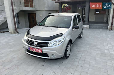 Хетчбек Dacia Sandero 2008 в Вишнівці