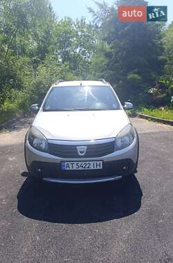 Хетчбек Dacia Sandero 2011 в Івано-Франківську