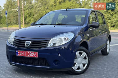 Хэтчбек Dacia Sandero 2009 в Луцке