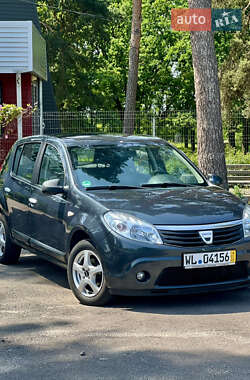 Хетчбек Dacia Sandero 2008 в Вінниці