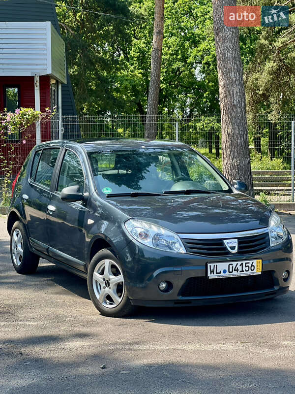 Dacia Sandero 2008
