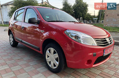Хетчбек Dacia Sandero 2009 в Хоролі