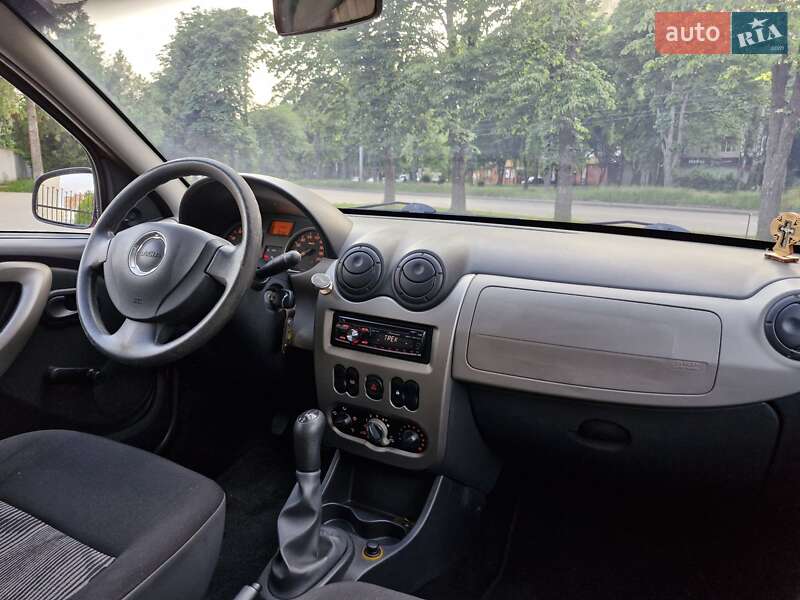 Хэтчбек Dacia Sandero 2008 в Ровно фото 4 Хэтчбек Dacia Sandero 2008 в Ровно