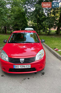 Хэтчбек Dacia Sandero 2010 в Тернополе