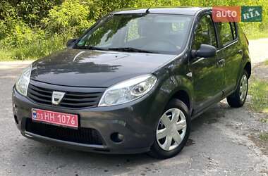 Хэтчбек Dacia Sandero 2009 в Ковеле