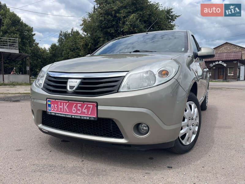 Dacia Sandero 2010