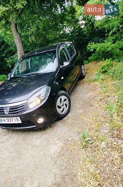 Хетчбек Dacia Sandero 2009 в Чернігові