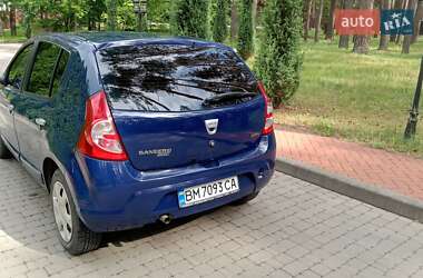 Хетчбек Dacia Sandero 2009 в Сумах