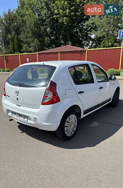 Хетчбек Dacia Sandero 2011 в Сумах