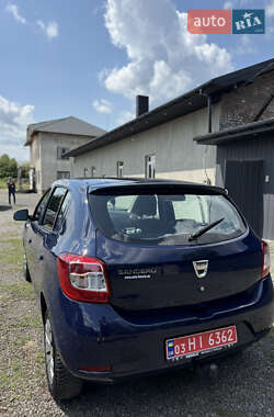 Хэтчбек Dacia Sandero 2015 в 