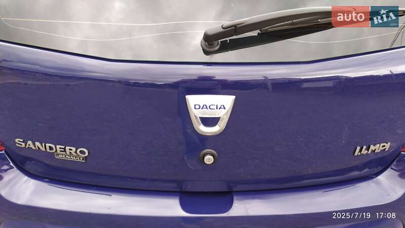 Хэтчбек Dacia Sandero 2009 в Кременце