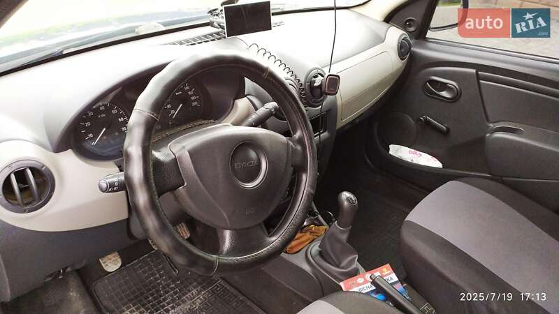 Хэтчбек Dacia Sandero 2009 в Кременце