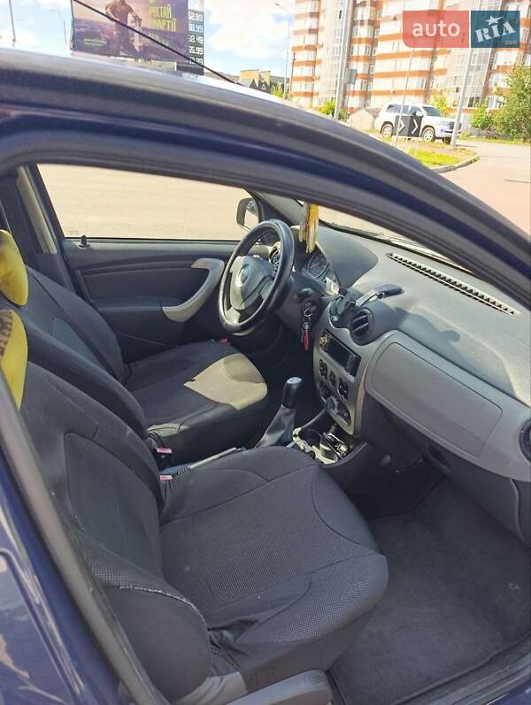 Хетчбек Dacia Sandero 2009 в Тернополі