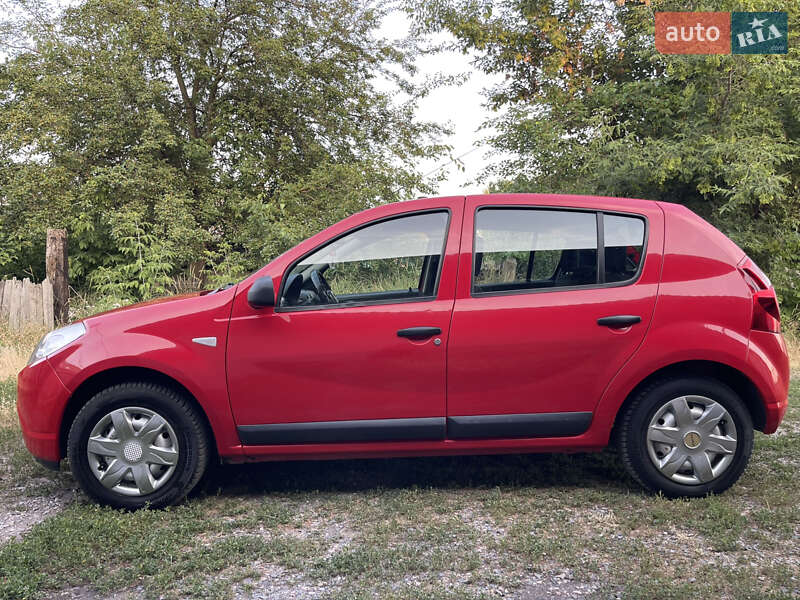 Хетчбек Dacia Sandero 2009 в Знам'янці
