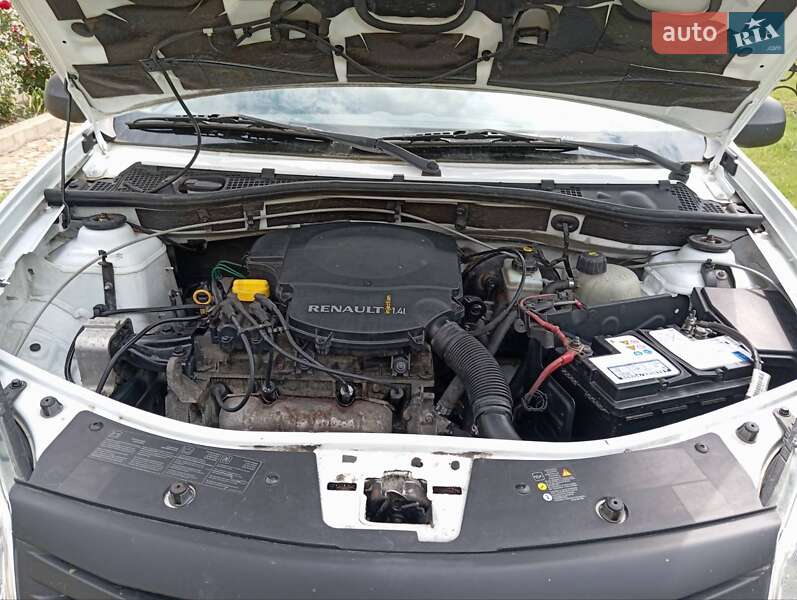 Хэтчбек Dacia Sandero 2009 в Бершади