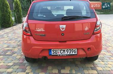 Хетчбек Dacia Sandero 2009 в 