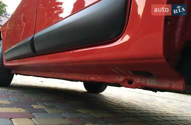 Хетчбек Dacia Sandero 2009 в 