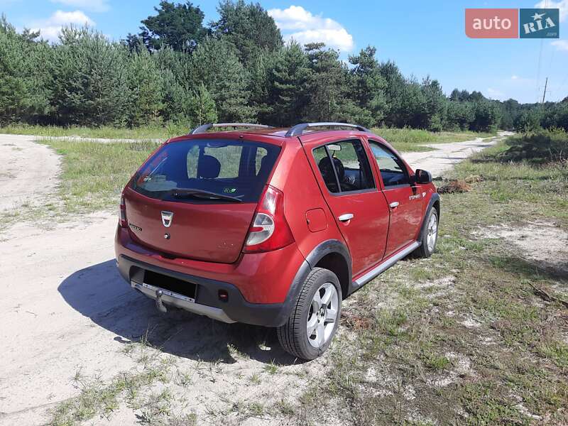Хэтчбек Dacia Sandero 2010 в Славуте фото 4 Хэтчбек Dacia Sandero 2010 в Славуте