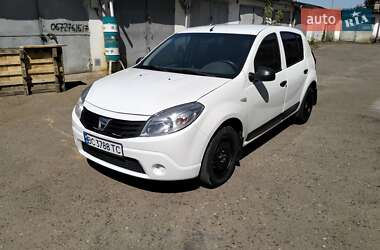 Хетчбек Dacia Sandero 2010 в Львові