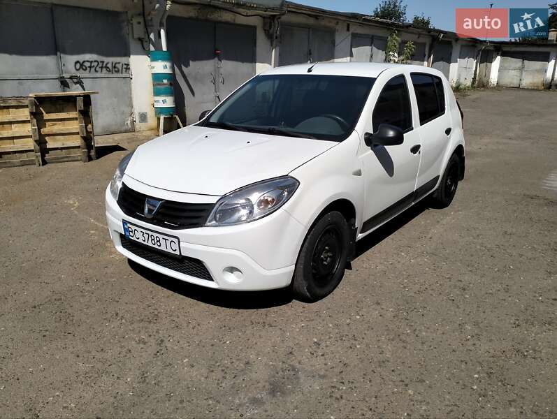 Dacia Sandero 2010