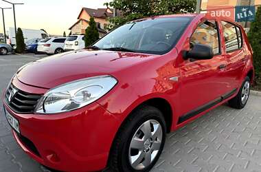 Хетчбек Dacia Sandero 2009 в Вінниці