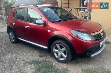 Хетчбек Dacia Sandero 2012 в Івано-Франківську
