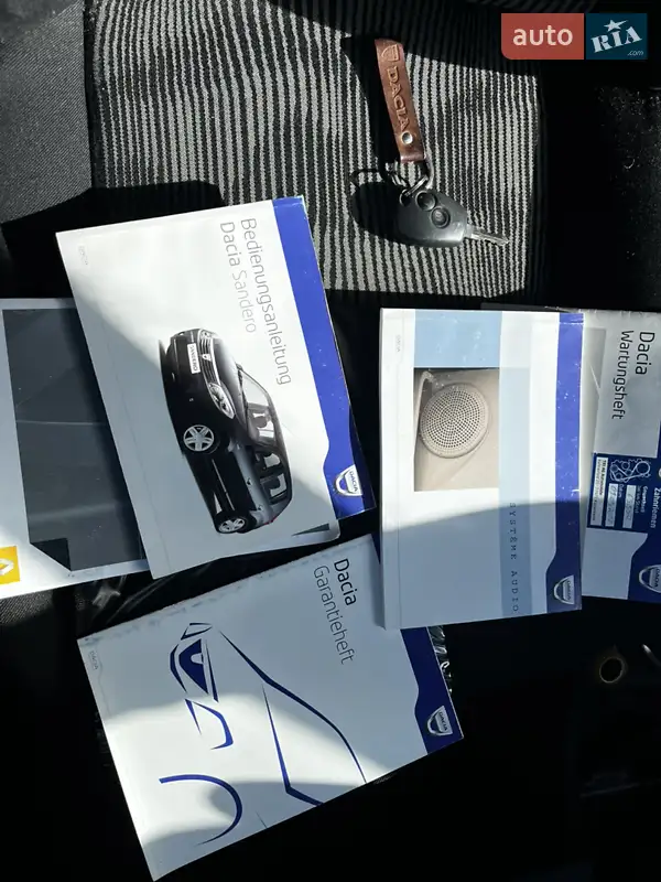 Хетчбек Dacia Sandero 2009 в Чернівцях документ