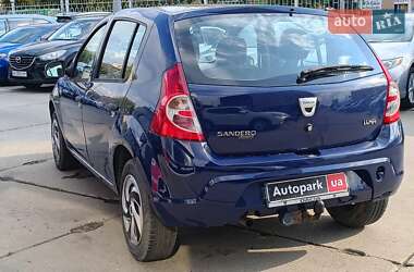 Хетчбек Dacia Sandero 2009 в  фото 13 Хетчбек Dacia Sandero 2009 в