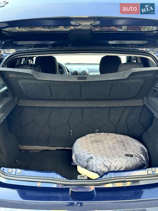 Хетчбек Dacia Sandero 2010 в Рівному