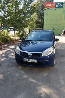 Хетчбек Dacia Sandero 2009 в Ізяславі