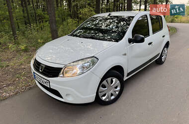 Хэтчбек Dacia Sandero 2012 в Харькове