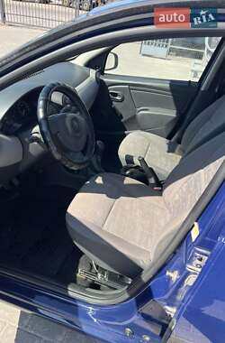 Хэтчбек Dacia Sandero 2009 в Кременчуге