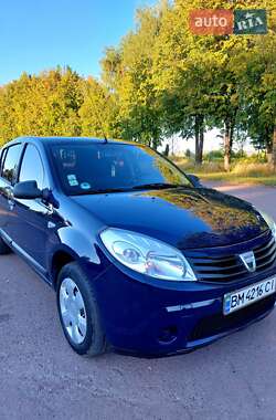 Хэтчбек Dacia Sandero 2011 в Тростянце