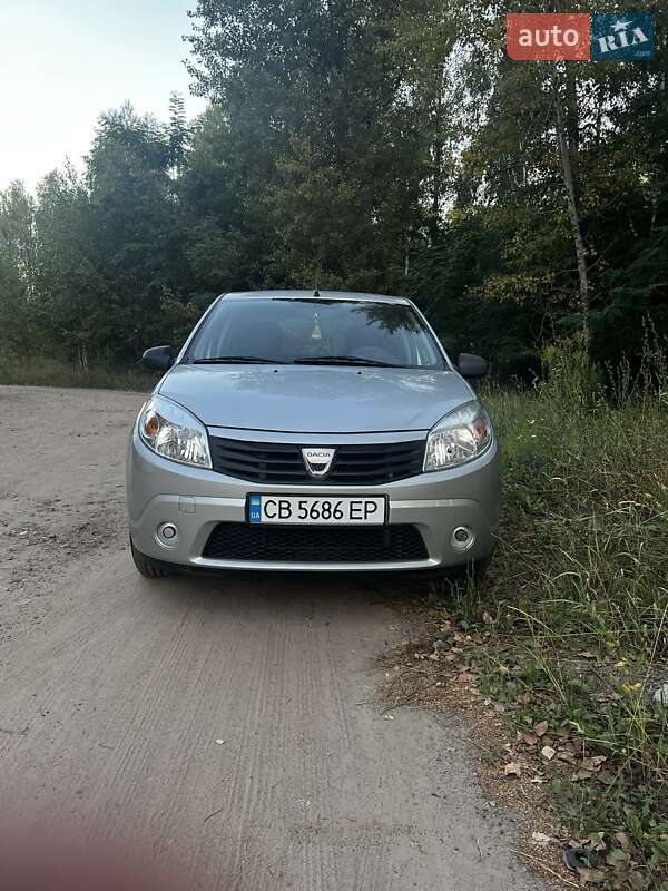 Хетчбек Dacia Sandero 2008 в Чернігові