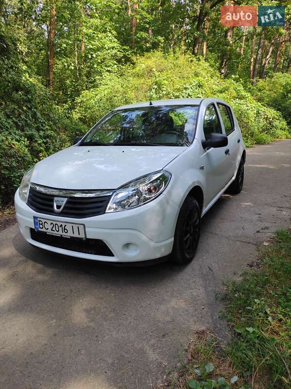 Хетчбек Dacia Sandero 2009 в Сокалі