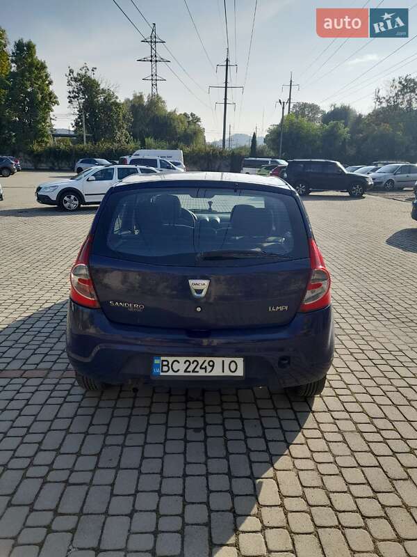 Хетчбек Dacia Sandero 2009 в Львові