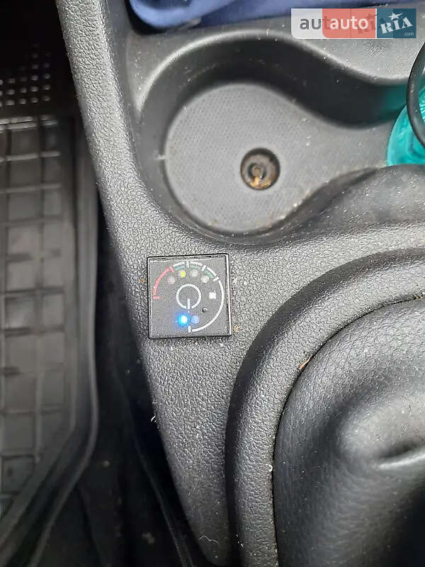 Хетчбек Dacia Sandero 2009 в Львові