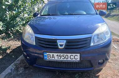 Хетчбек Dacia Sandero 2009 в Малій Висці