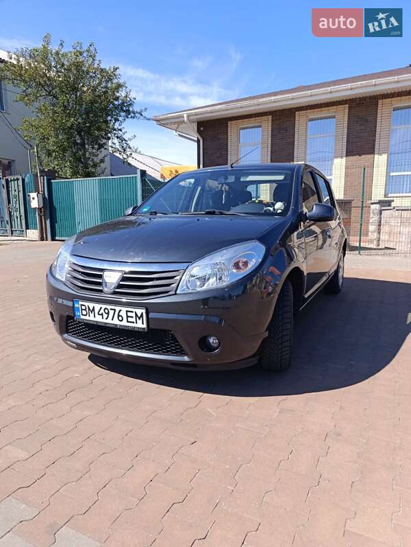 Хетчбек Dacia Sandero 2009 в Сумах