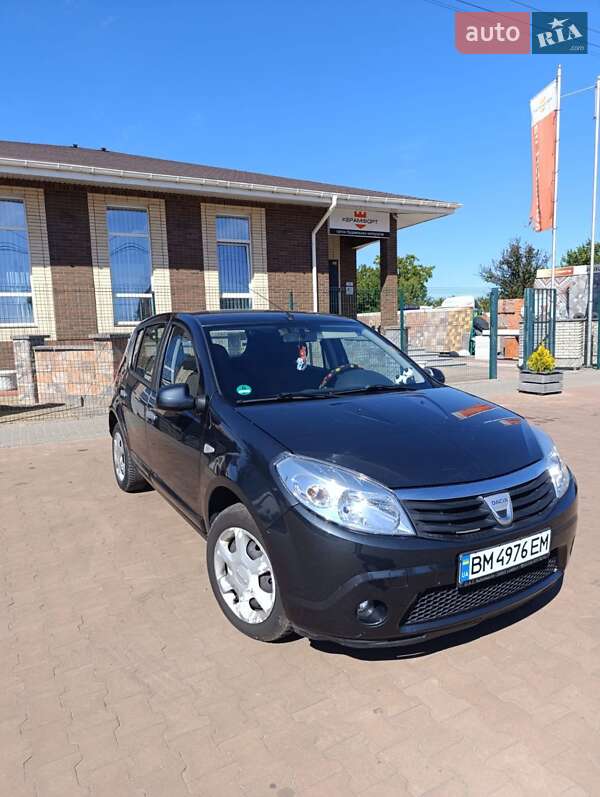 Хетчбек Dacia Sandero 2009 в Сумах